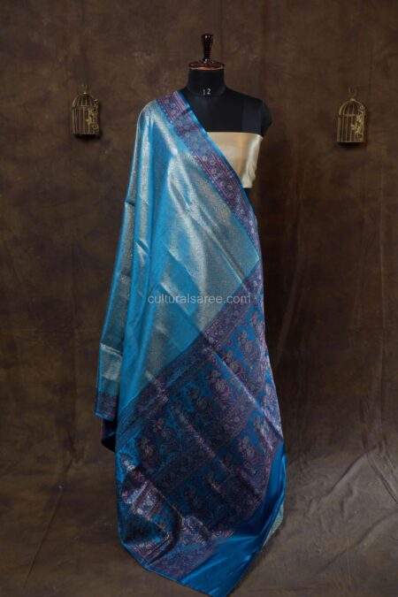 Marine Blue Tanchoi Pure Silk Banarasi Saree with Floral motifs