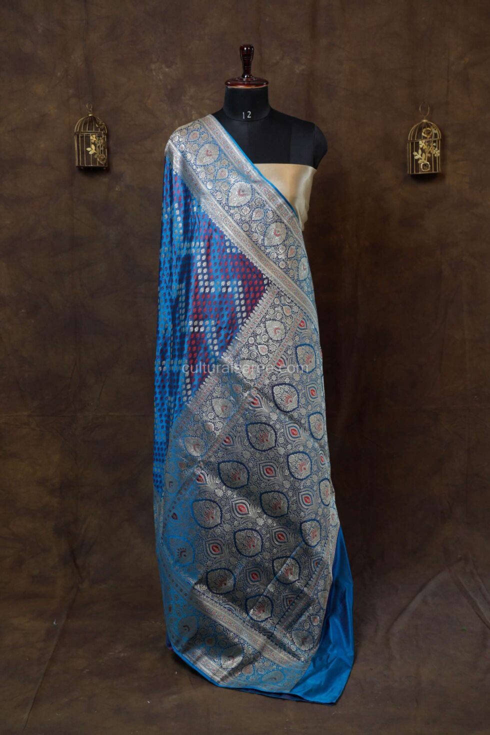 Navy blue rang kart silk saree with silver zari border and achal